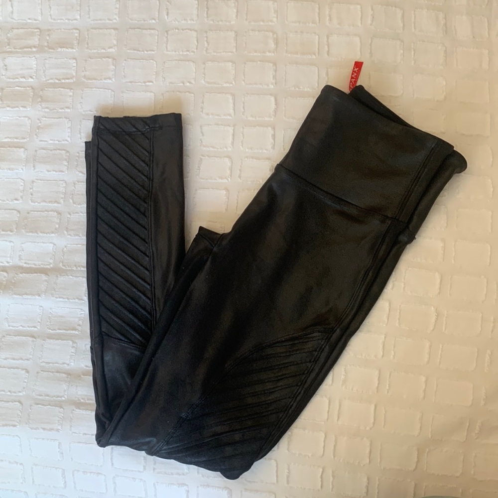 Spanx ribbed faux leather leggings size S